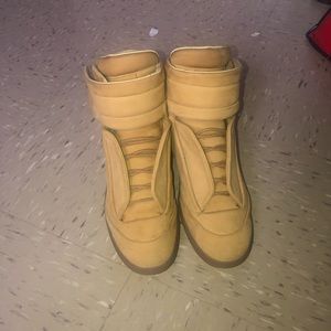 Black and Biege Maison Martin Margiela’s